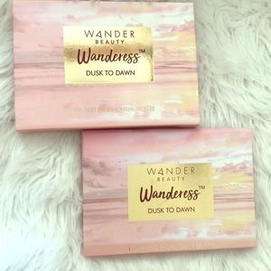 Blush and highlighter palette